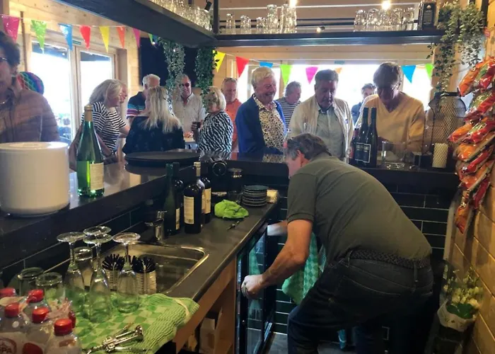 77 Op Recreatiepark De Wielen * Синт-Мартен