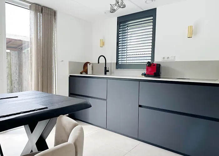 77 Op Recreatiepark De Wielen *