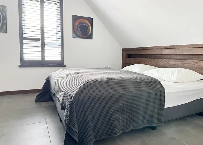 77 Op Recreatiepark De Wielen * Синт-Мартен