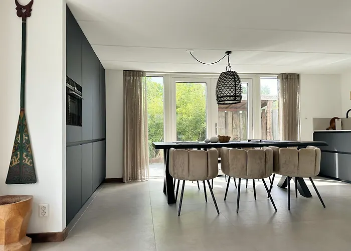 77 Op Recreatiepark De Wielen Дом отдыха